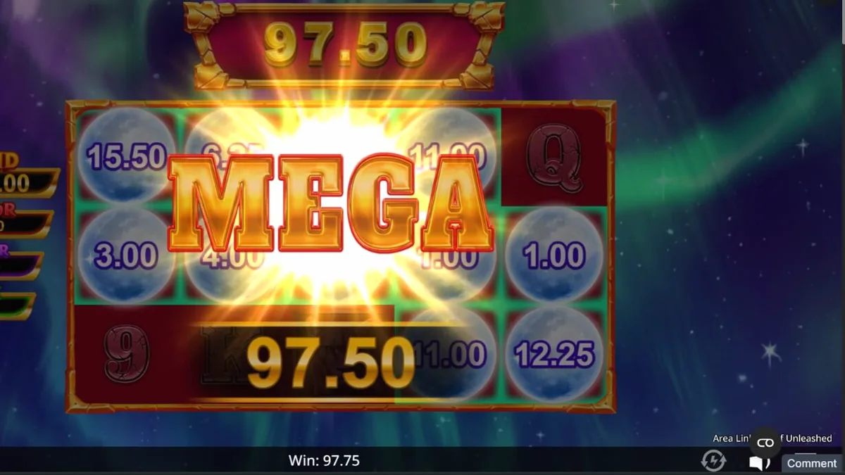 Pemandangan hutan bersalju dengan aurora borealis di slot Area Link Wolf Unleashed